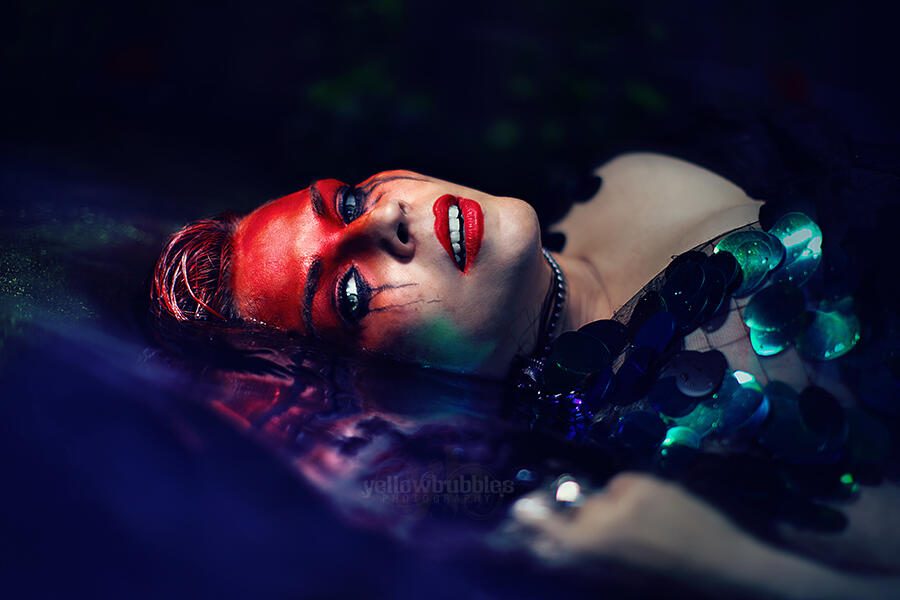 Caroline Blind, photo by Yellow Bubbles